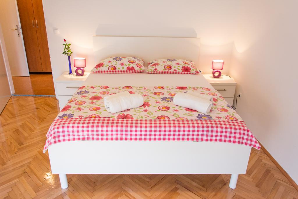Apartment Klara Biograd Na Moru Extérieur photo